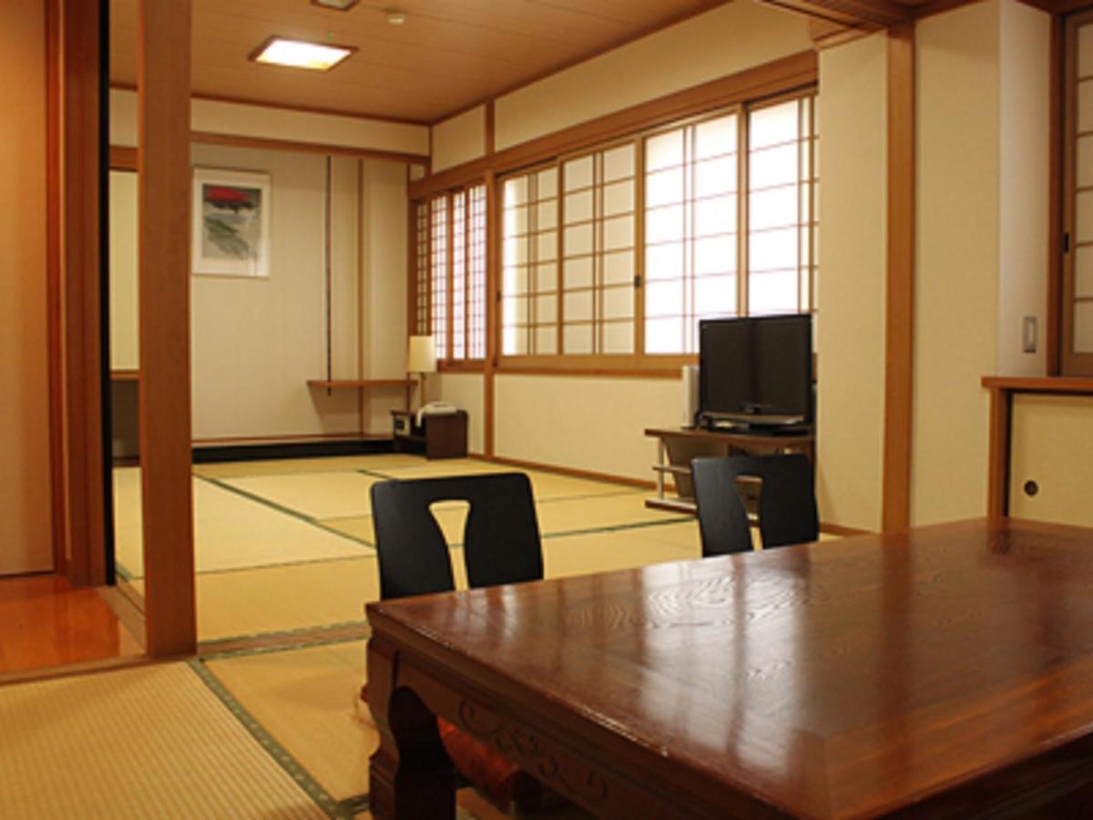 Hotel Livemax Budget Iyo Mishima Shikokuchuo Eksteriør billede