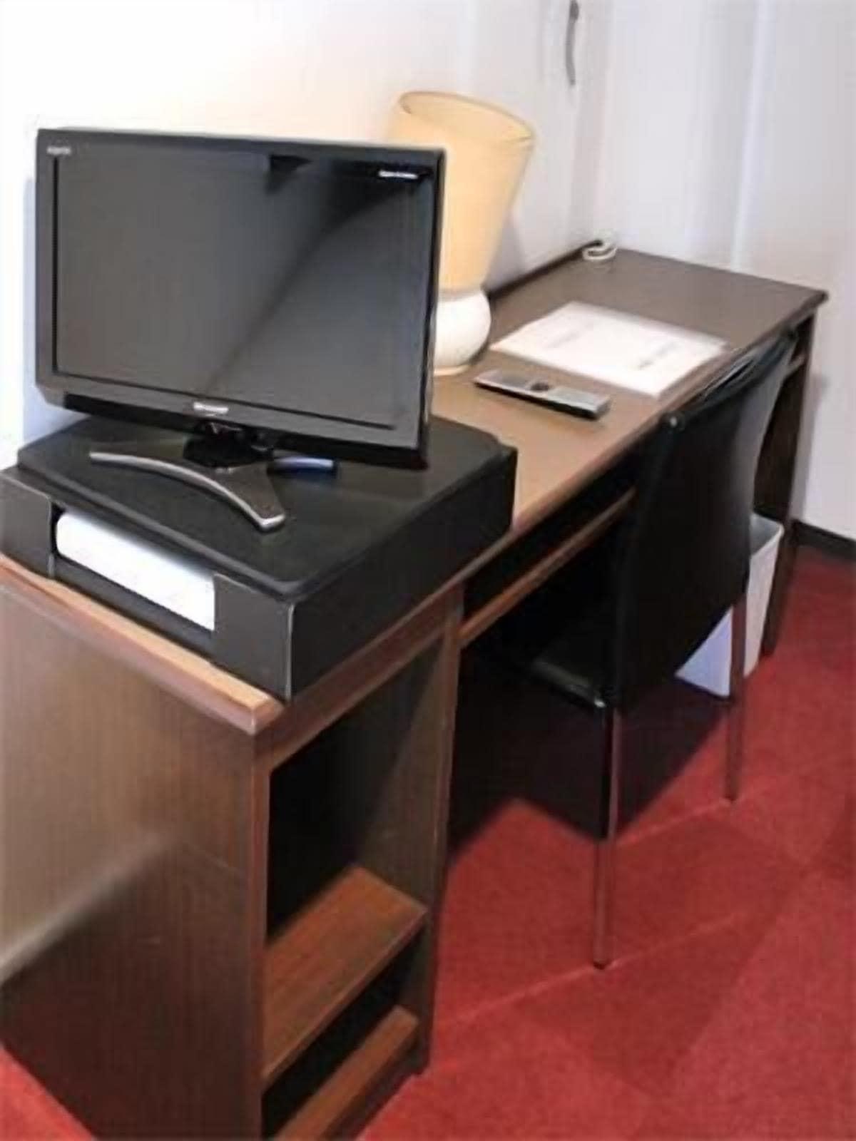 Hotel Livemax Budget Iyo Mishima Shikokuchuo Eksteriør billede